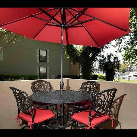 In The Heart Of Harbour Town 2Br 2Ba Pool Access Close To Beach Hilton Head Island Dış mekan fotoğraf