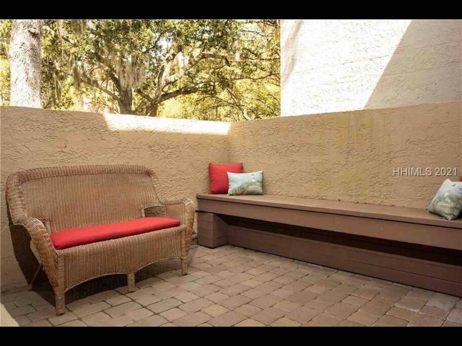 In The Heart Of Harbour Town 2Br 2Ba Pool Access Close To Beach Hilton Head Island Dış mekan fotoğraf